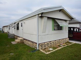663 Lake Henry Ln, Winter Haven, FL 33881