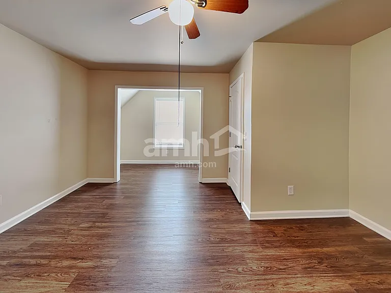 148 Crescent Woode Dr — Photo 16