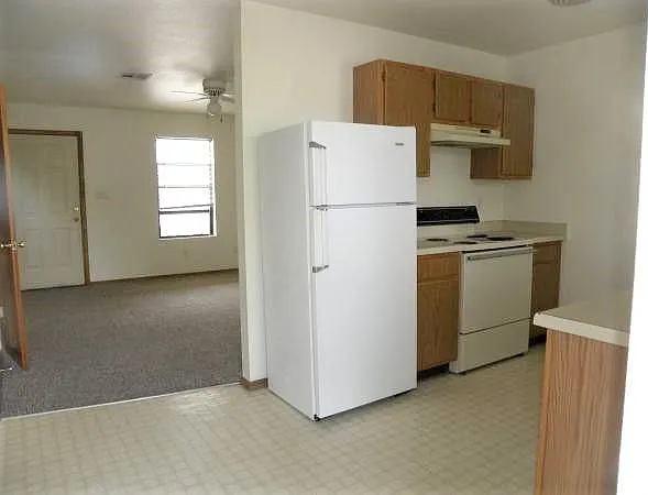 2125 S Espina St #7 — Photo 1