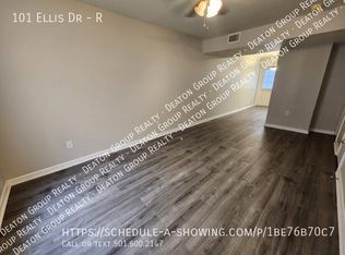 101 Ellis Dr #R, Little Rock, AR 72205