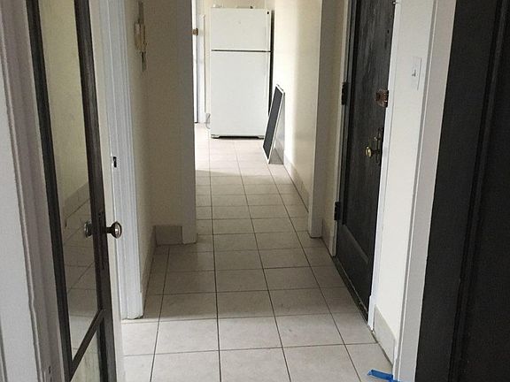 4th image of 7300 N Ashland Ave #1