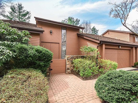 2nd image of 34 Aerie Ct