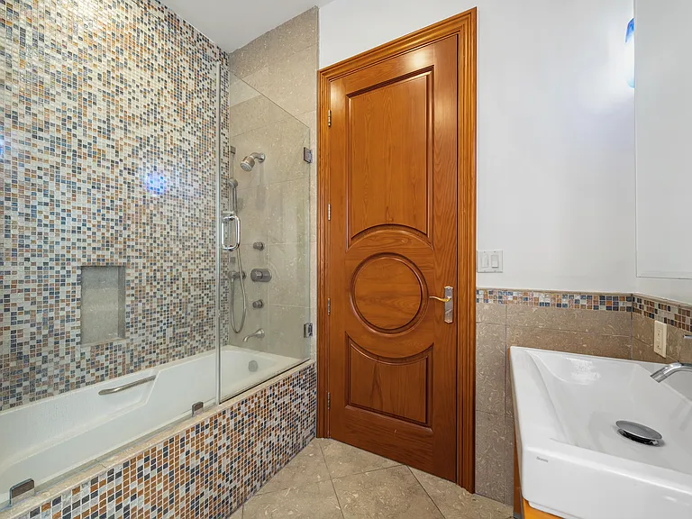 9031 Cresta Dr — Photo 35
