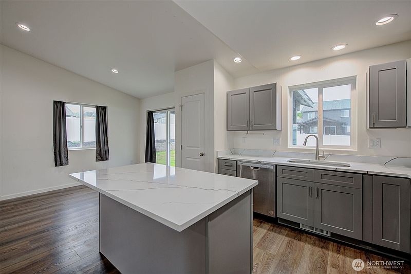 3rd image of 161 Berryman Way