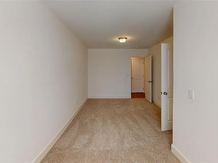 6414 Shalks Crossing Dr — Photo 26