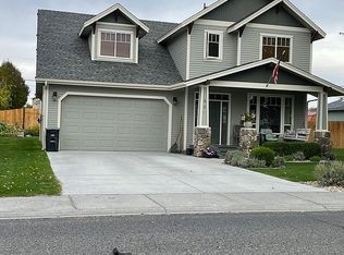 521 S Sandalwood Pl, Moses Lake, WA 98837