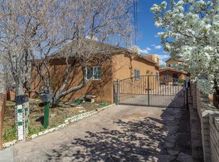 902 Edith Blvd NE, Albuquerque, NM 87102