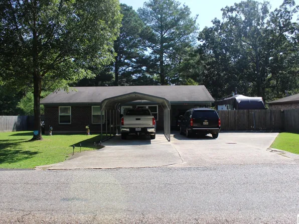 10616 Poplar Dr, Bastrop, LA 71220