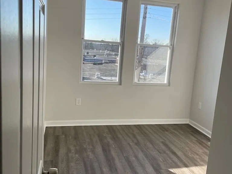 3203 Presstman St — Photo 3