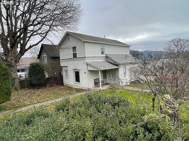 1st image of 315 E Jewett Blvd