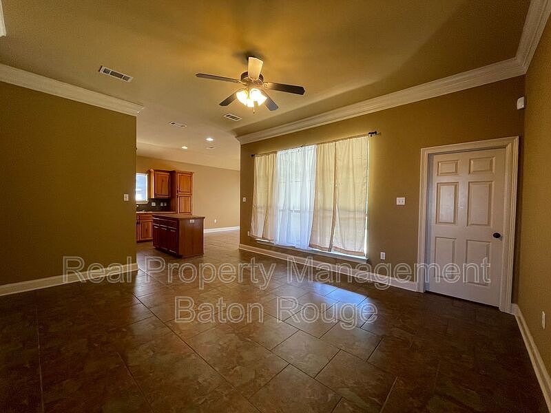 3131 Nicholson Lake Dr, Baton Rouge, LA 70810 Zillow