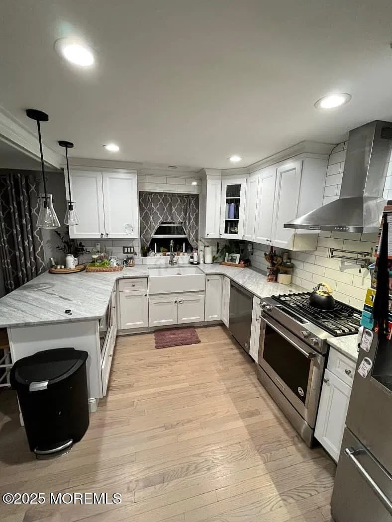 2 bed, 1.5 bath, $3,500 — Photo 4