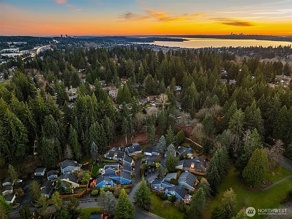 2nd image of 11715 NE 105th Lane