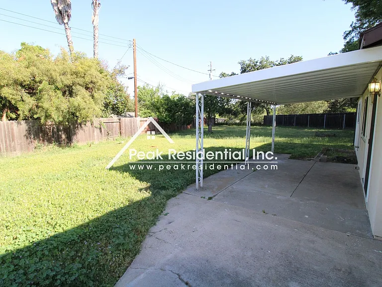 7409 Cushman Ct — Photo 13