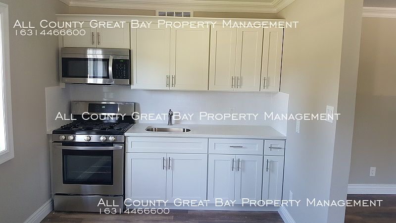 1st image of 80 Cedar Ct APT 2