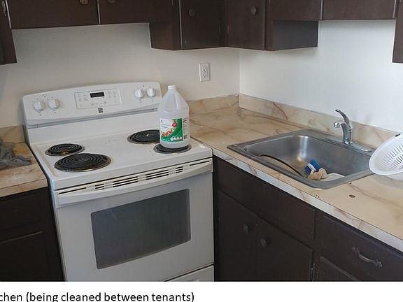 2nd image of 419 N 2nd St APT 1