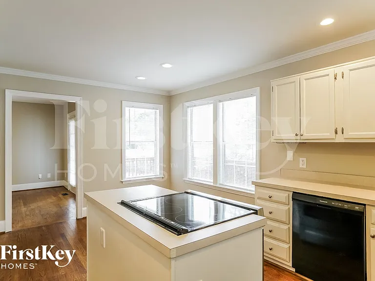 408 Indian Hill Rd — Photo 8