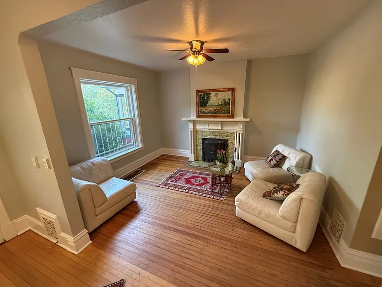1707 Vine St — Photo 8