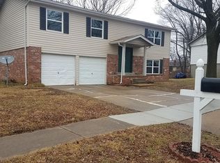 2833 Parc Cheri Ct, Saint Louis, MO 63129