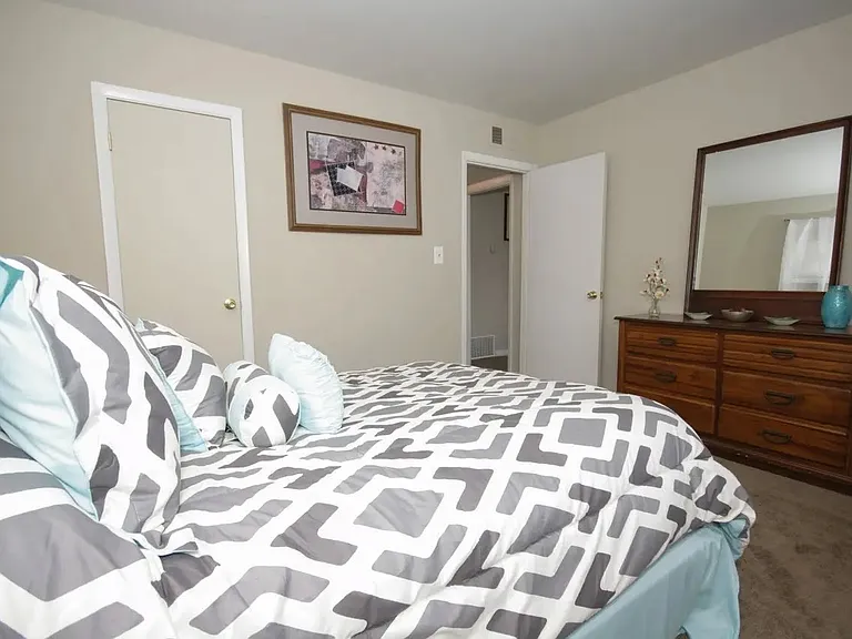 Welcome to The Preserve On Conley Apartments, where comfort meets style. This inviting bedroom offers ample space, modern decor, and a serene atmosphere for relaxation. Embrace a lifestyle of convenience and tranquility. Schedule your visit today!
