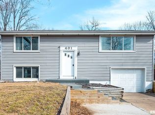 401 Belaire Dr, Washington, IL 61571