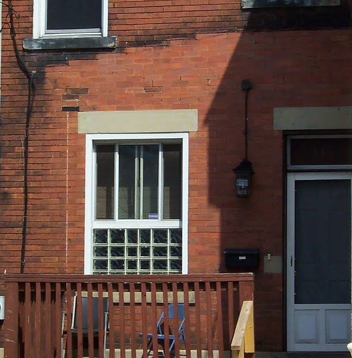 FRONT OF HOUSE