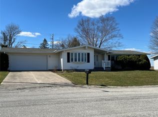 409 2nd Ave, Keystone, IA 52249