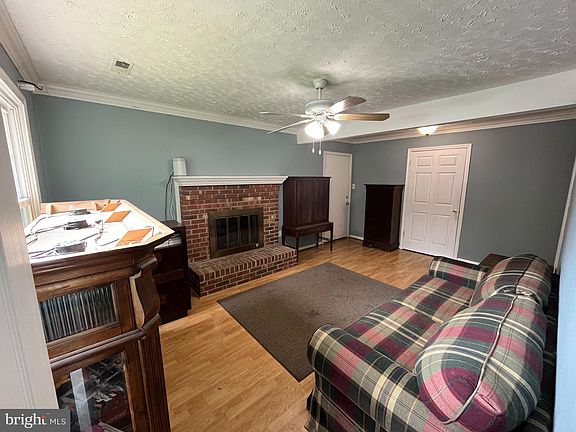 4th image of 6046 Battlefield Green Dr