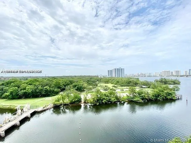 16385 Biscayne Blvd #702 — Photo 19