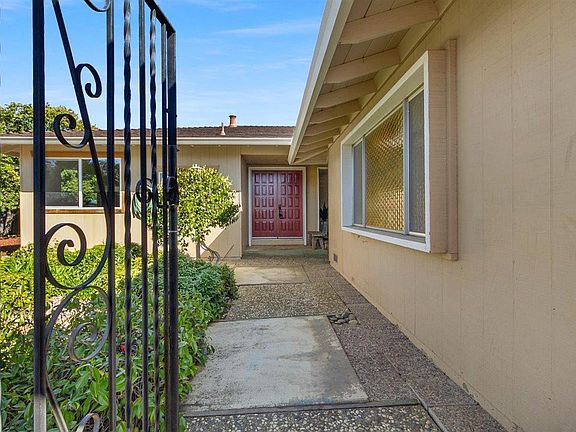 5th image of 1204 Manet Dr