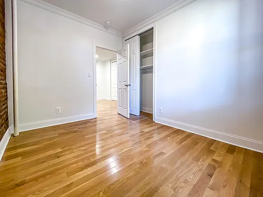 Rented by Voro New York | media 28