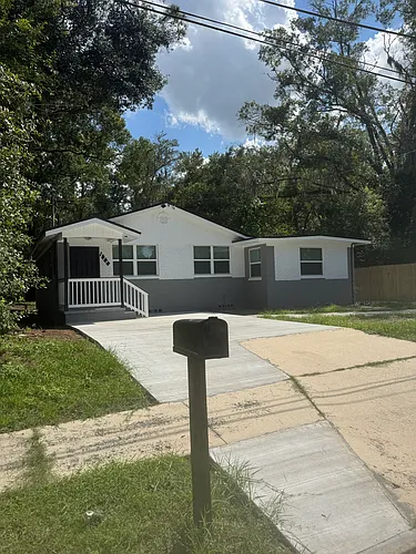 1926 Spring Drive Rd Photo 1