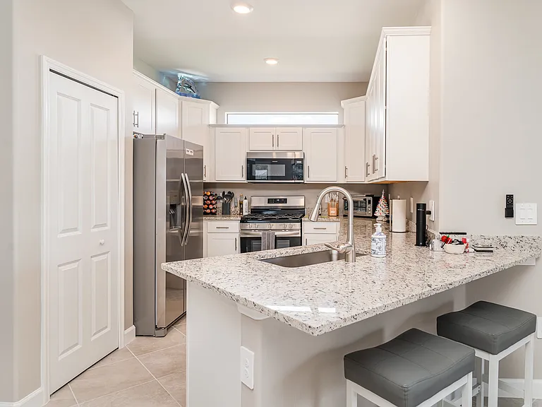 5422 Crystal Harbor Cv — Photo 7