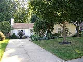 1st image of 292 Parkway Blvd