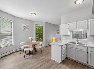 1811 Elliot Ave APT 2, Minneapolis, MN 55404