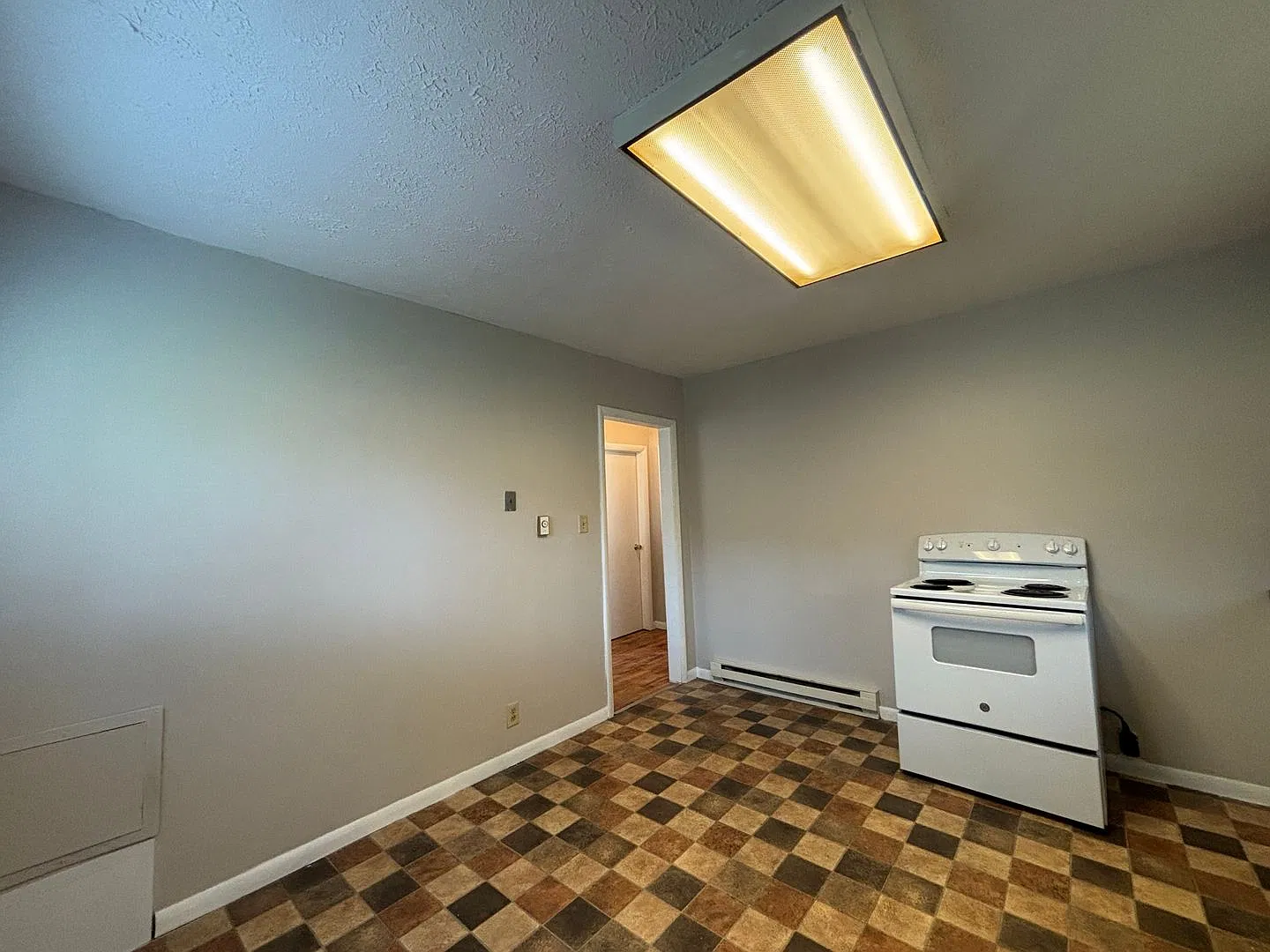 Perkins Apartments — Photo 4