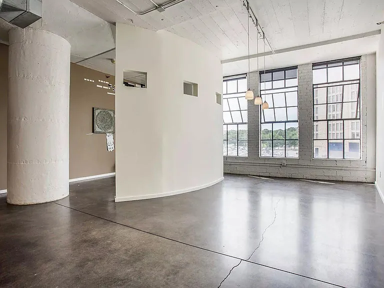 1122 Jackson St #204 — Photo 4