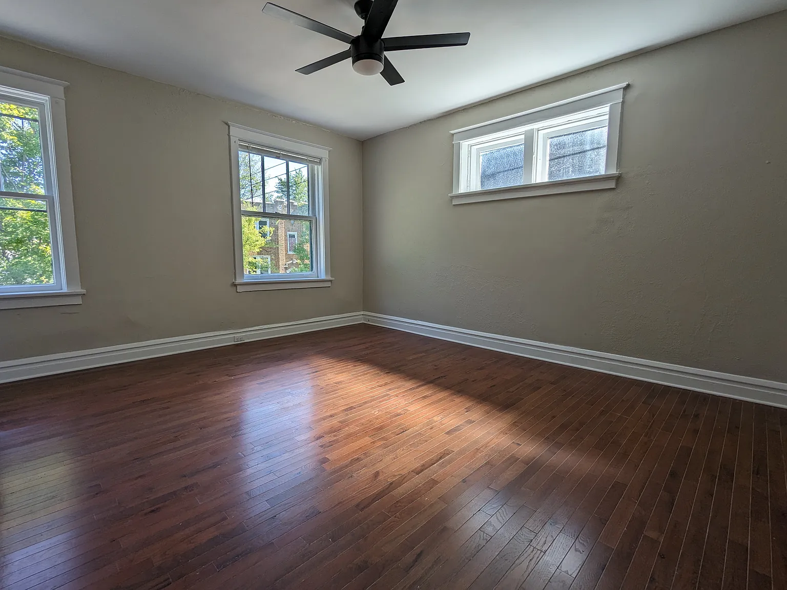 1 bed, 875 sqft, $875 — Photo 3