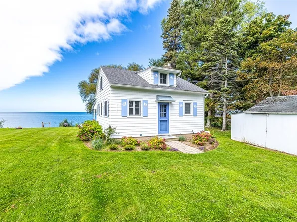 5367 Contant Ln, Williamson, NY 14589