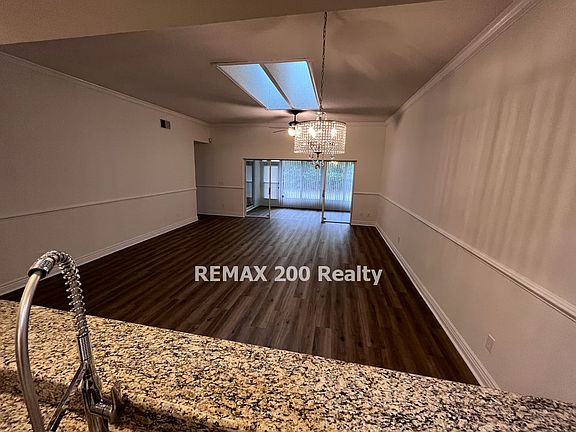 5th image of 7529 Fenwick Cove Ln