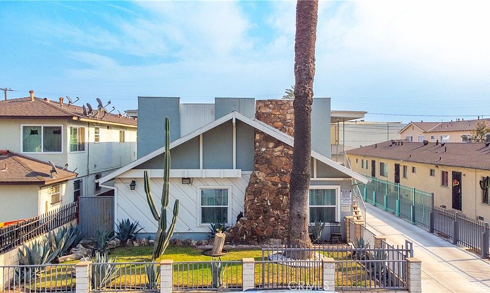 1st image of 10726 Barlow Ave
