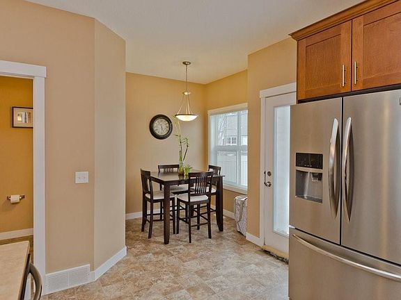 4th image of 332 N Ranch Ridge Mdw