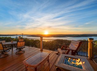 5903 Lakeshore Dr, Lago Vista, TX 78645