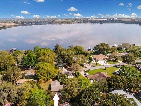 2nd image of 305 Paradise Island Dr