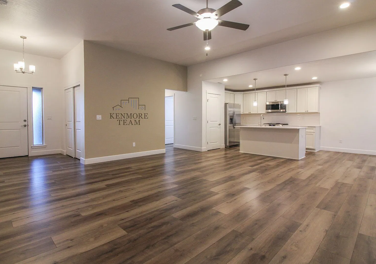 3 Bedroom, 2 Bath Home in Kennewick — Photo 3