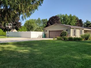 295 Leonard Dr, Coldwater, MI 49036