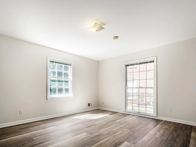 4056 Massie Ave — Photo 10