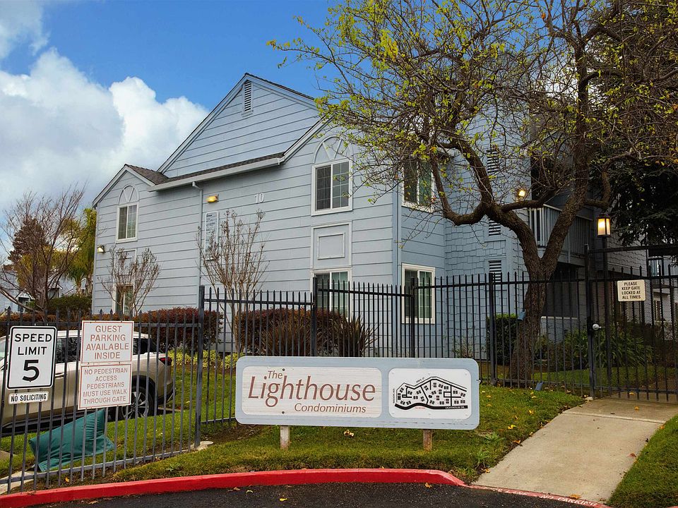 1st image of 165 Lighthouse Dr