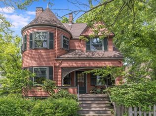 153 Cypress St, Brookline, MA 02445
