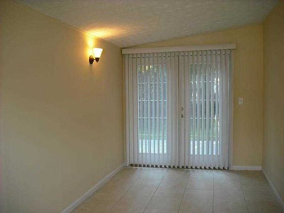 2nd image of 3235 Cesery Blvd